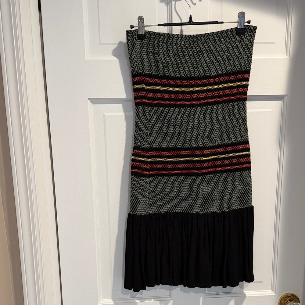 Maje GORGEOUS strapless, like new mini dress !